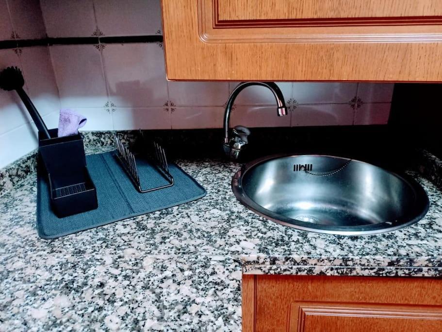 Апартаменты Apartamento Entre Estaciones Овьедо Экстерьер фото